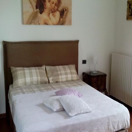 Crespi House Bed & Breakfast Парабиаго Екстериор снимка
