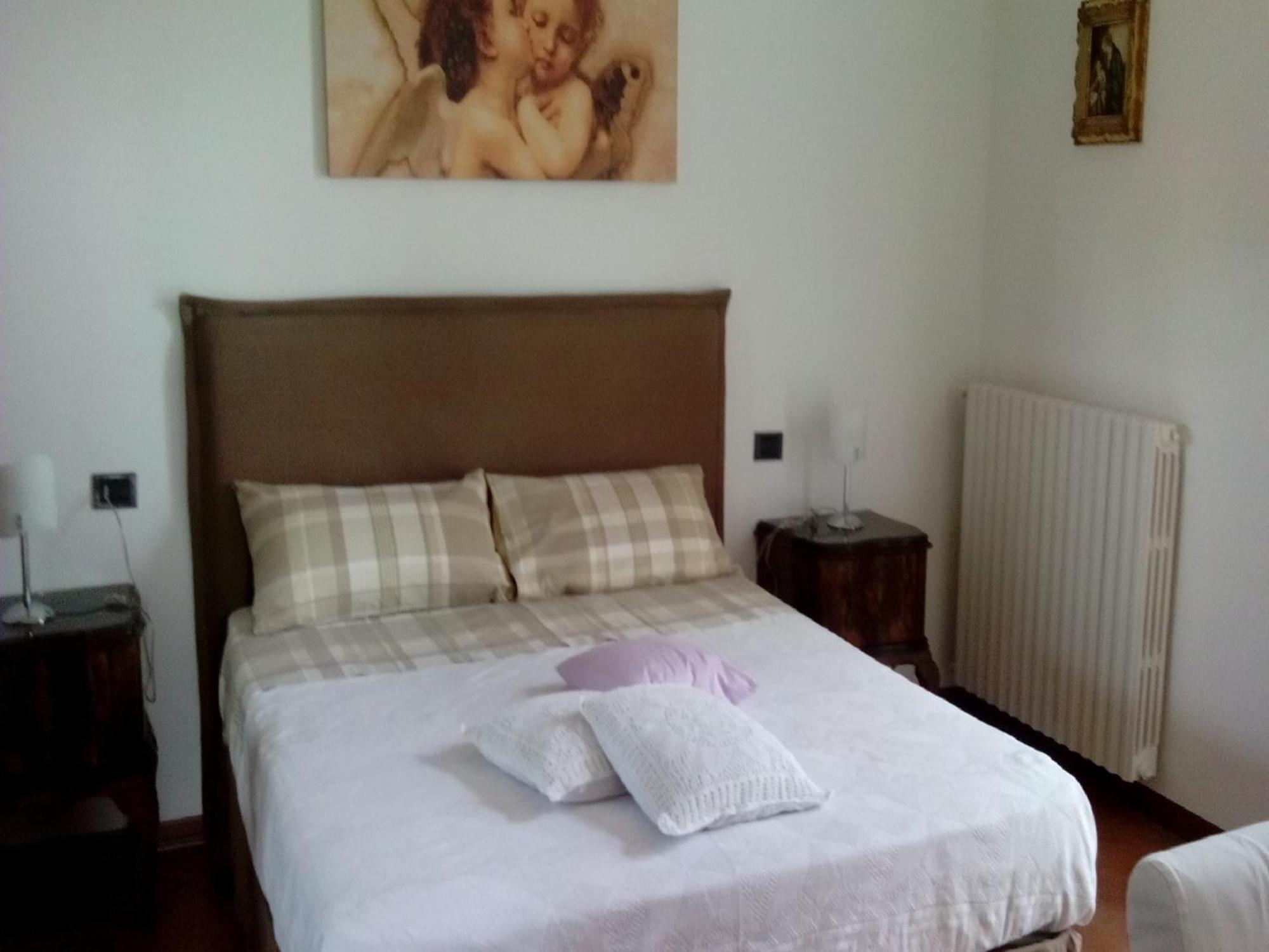 Crespi House Bed & Breakfast Парабиаго Екстериор снимка