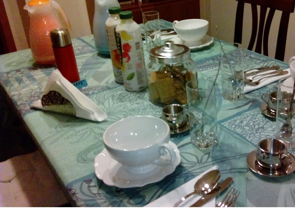 Crespi House Bed & Breakfast Парабиаго Стая снимка